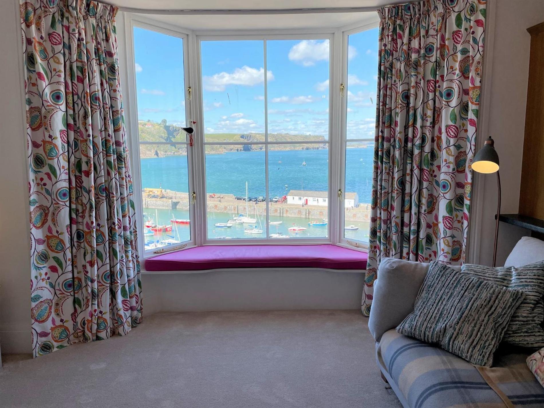 2 Bed In Tenby 82979 外观 照片