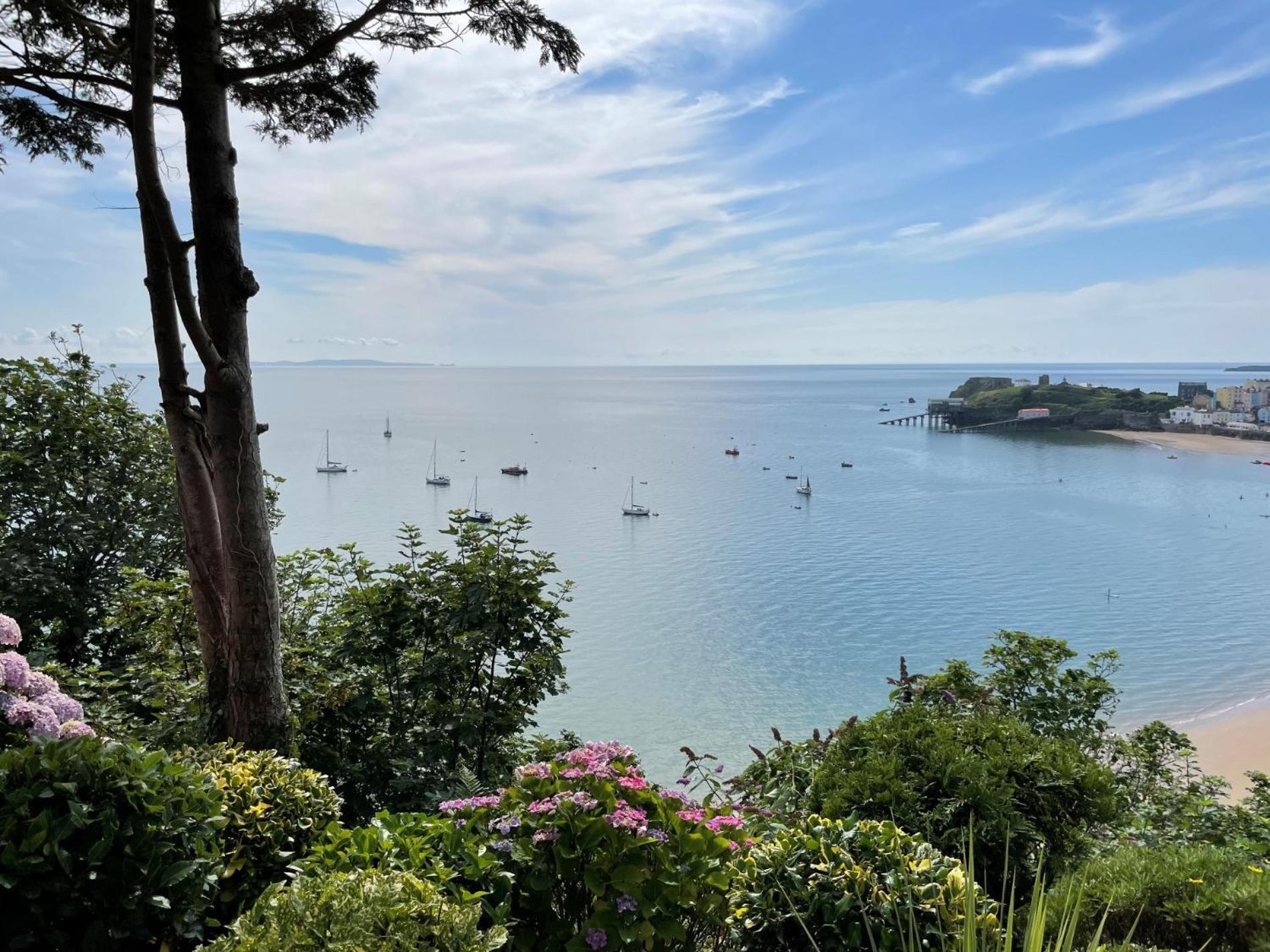 2 Bed In Tenby 82979 外观 照片