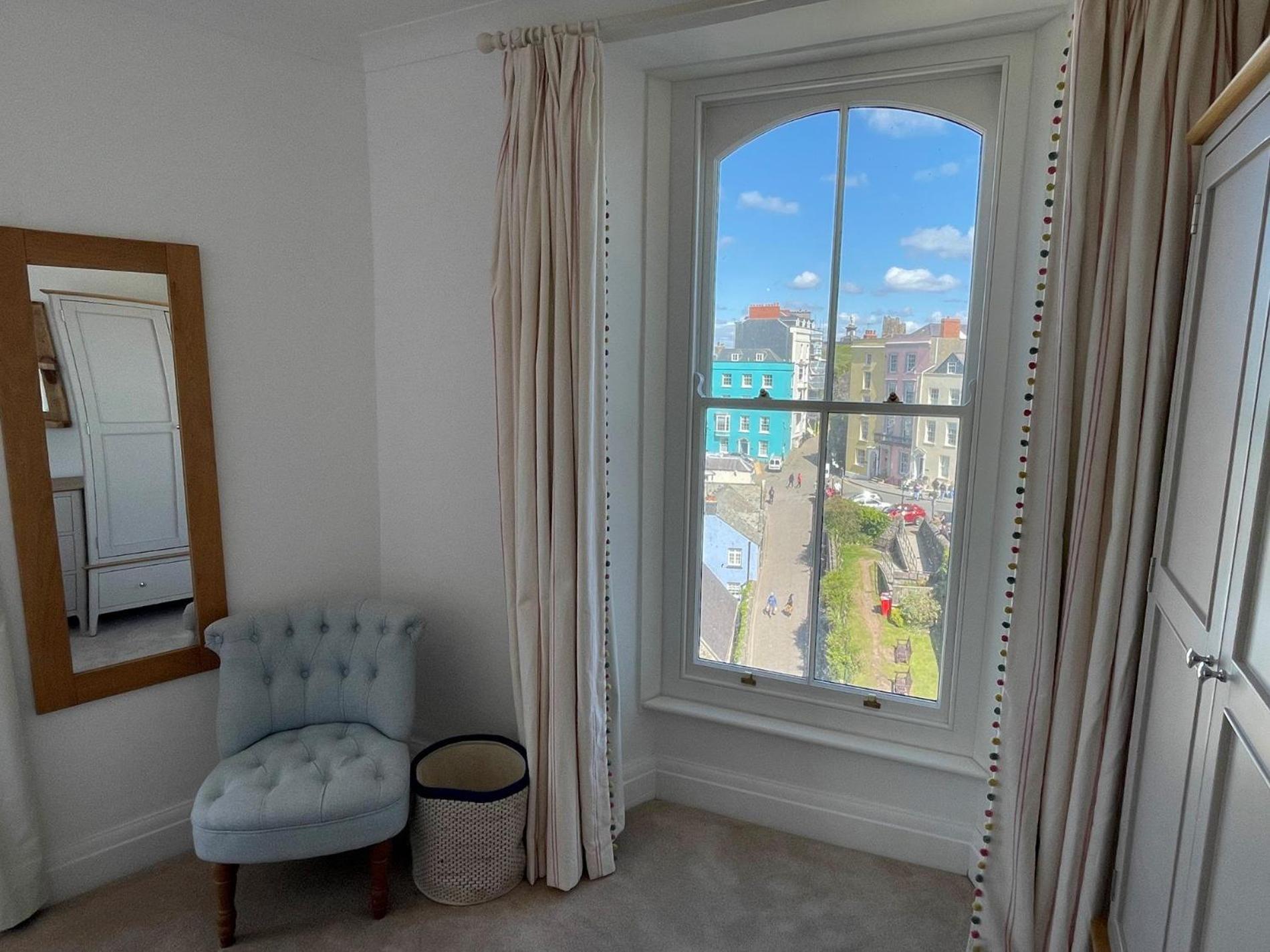 2 Bed In Tenby 82979 外观 照片